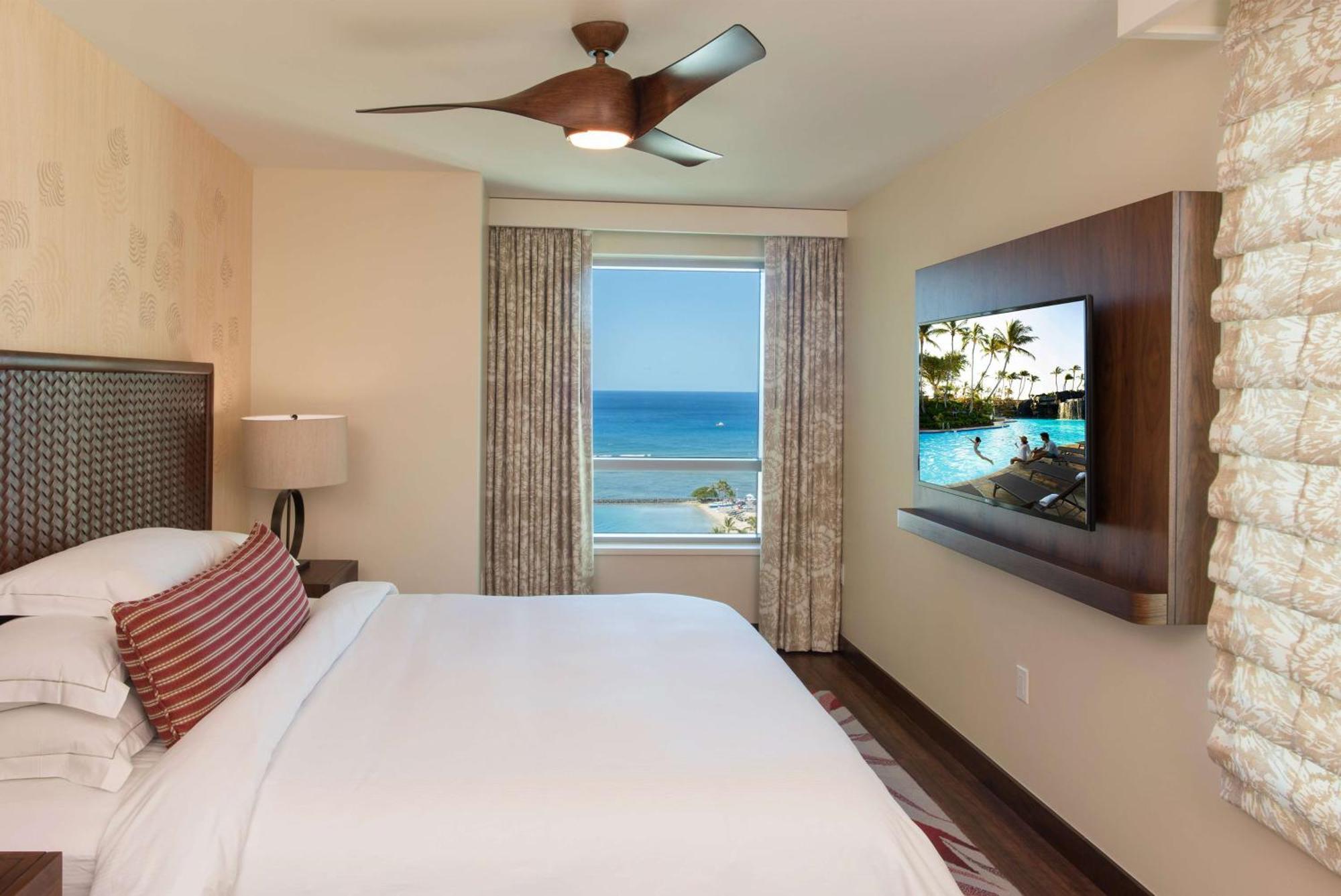 Отель Hilton Grand Vacation Club The Grand Islander Waikiki Гонолулу Экстерьер фото