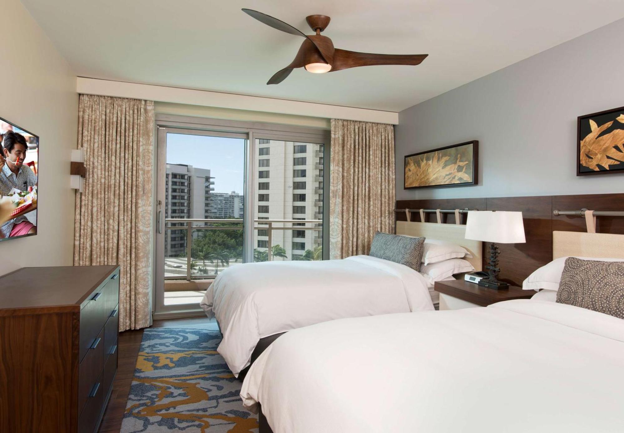 Отель Hilton Grand Vacation Club The Grand Islander Waikiki Гонолулу Экстерьер фото