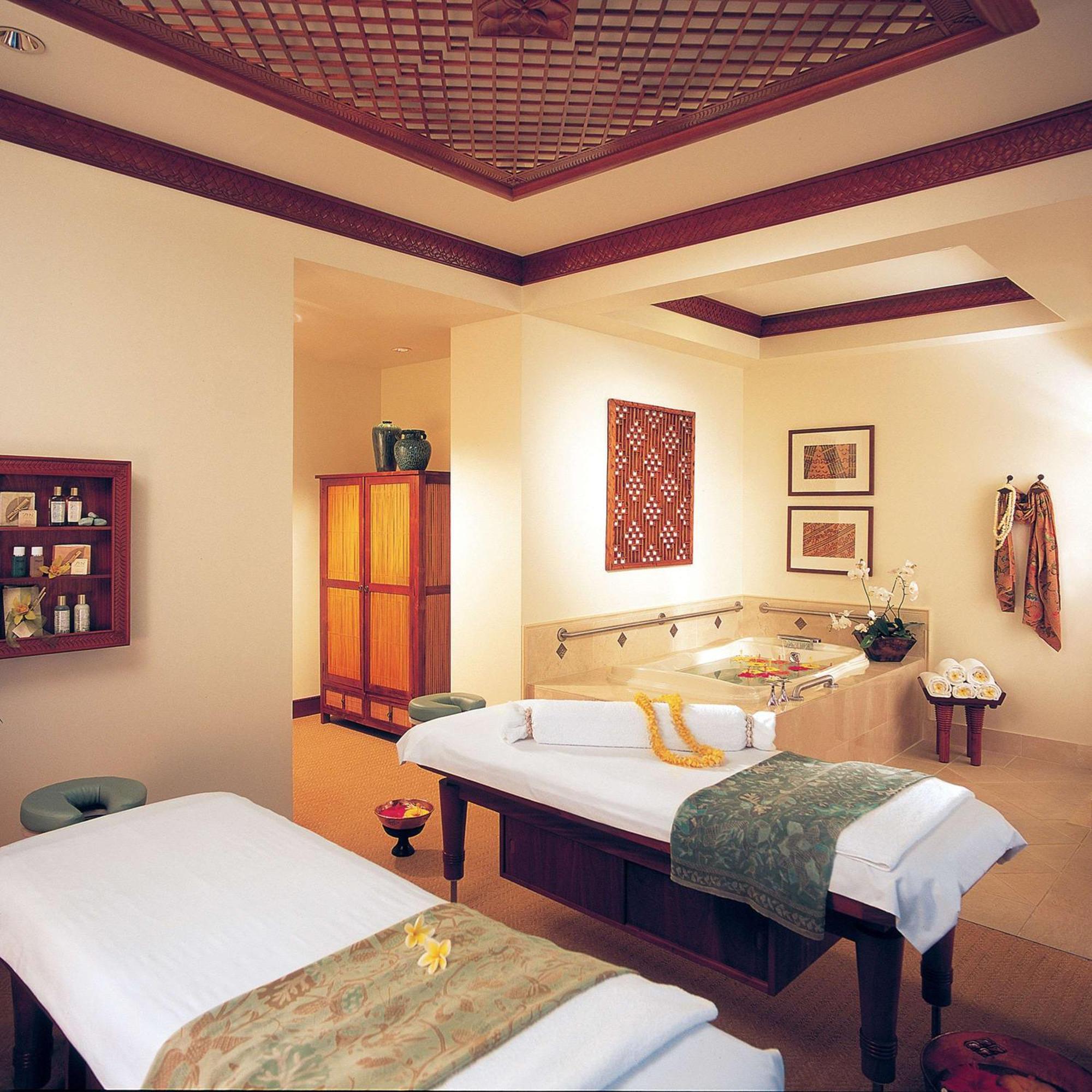 Отель Hilton Grand Vacation Club The Grand Islander Waikiki Гонолулу Экстерьер фото