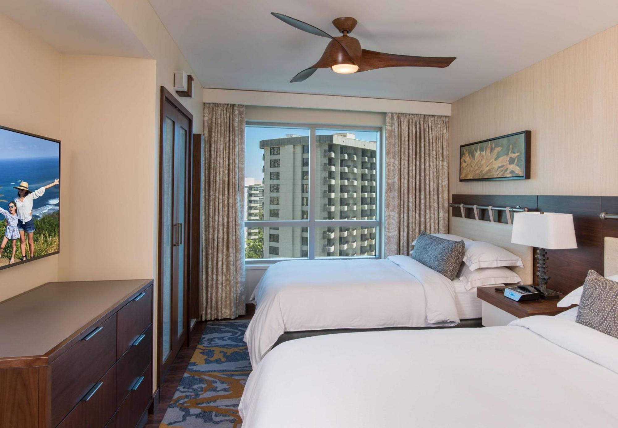 Отель Hilton Grand Vacation Club The Grand Islander Waikiki Гонолулу Экстерьер фото